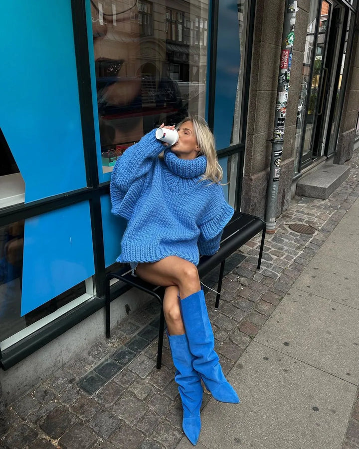 Versatile women's oversized turtleneck mini dress, perfect for everyday chic fall winter looks.