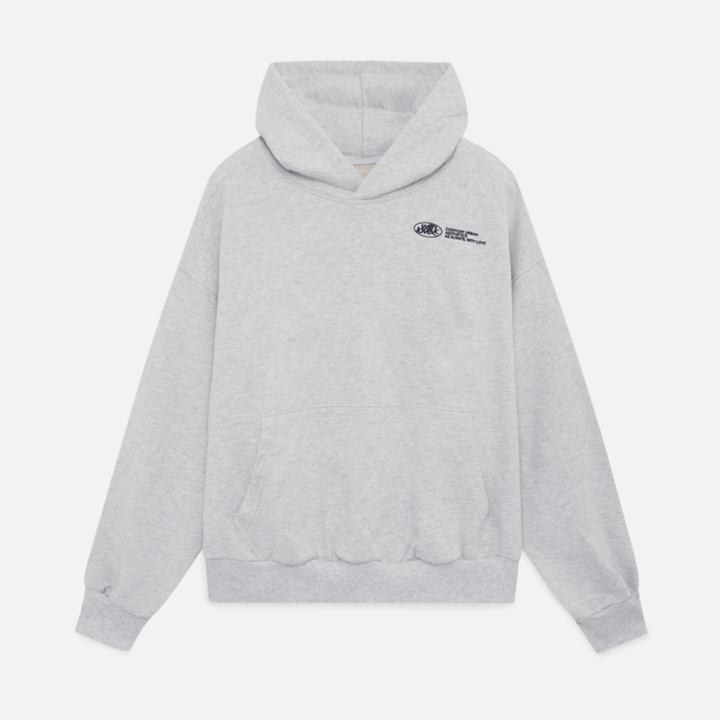 Fashionable women's warm hoodie, a cozy and stylish sweatshirt for casual or layered outfits.