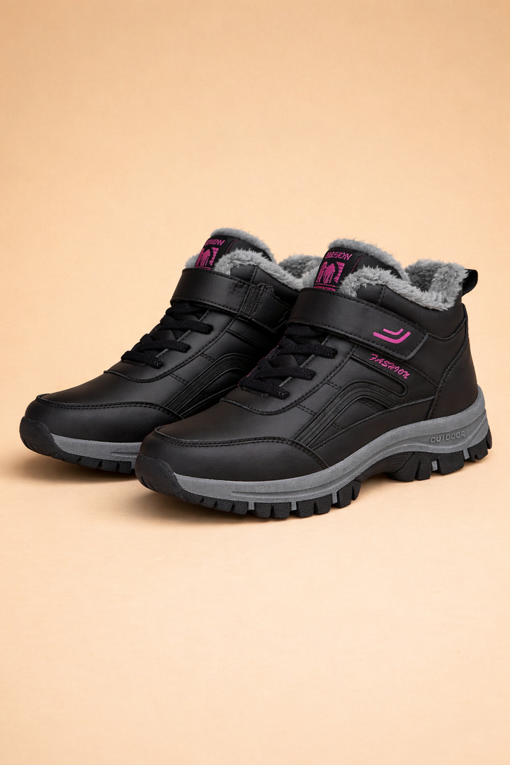 Stylish women's waterproof ankle boots, cozy faux fur lining for warmth in winter, ideal for cold weather.