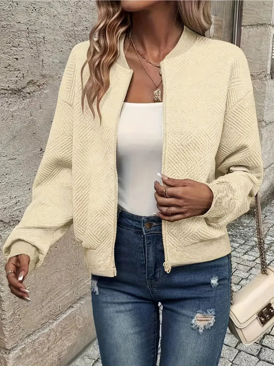 Casual women's cropped quilted zip-up jacket, perfect as a light bomber for daily wear in spring/fall.