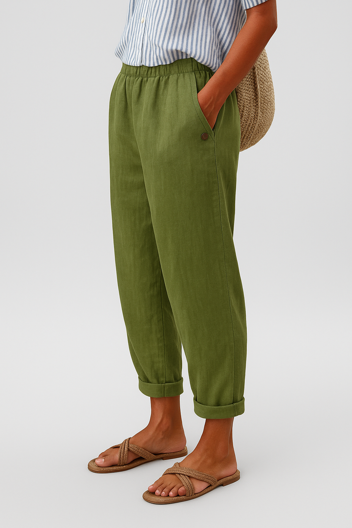 Stylish mid-rise women's cropped pants with straight leg and functional side pockets for versatile fashion.