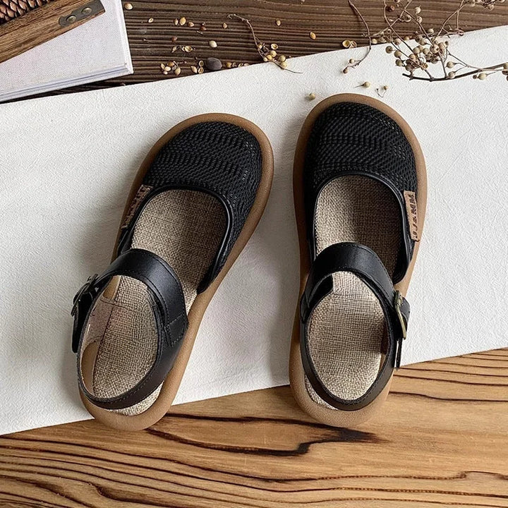 Women's cushioned closed-toe wide-fit sandals with adjustable buckle strap for comfortable everyday wear.