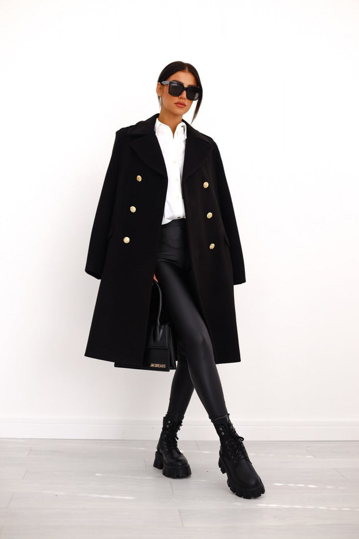 Women's double-breasted long coat, elegant and classic for winter.