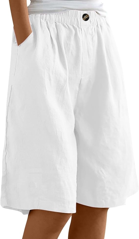 Relaxed fit women's summer shorts in breathable fabric, ideal for warm weather comfort and casual style.