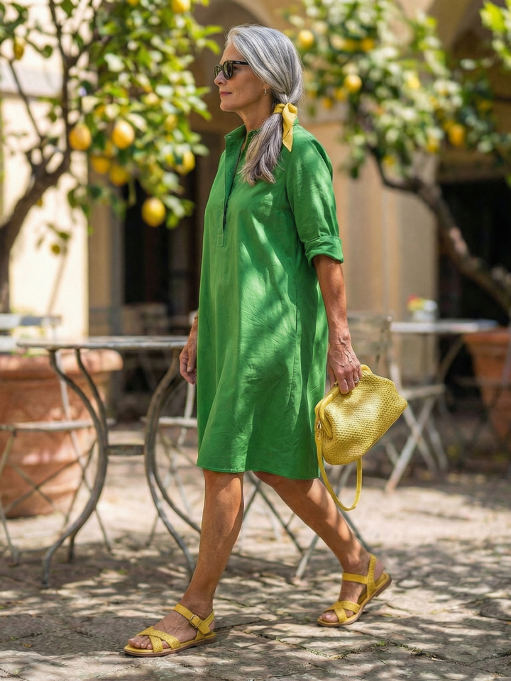 Women's effortless morning garden casual dress in green with a relaxed fit & three-quarter sleeves. Everyday wear.