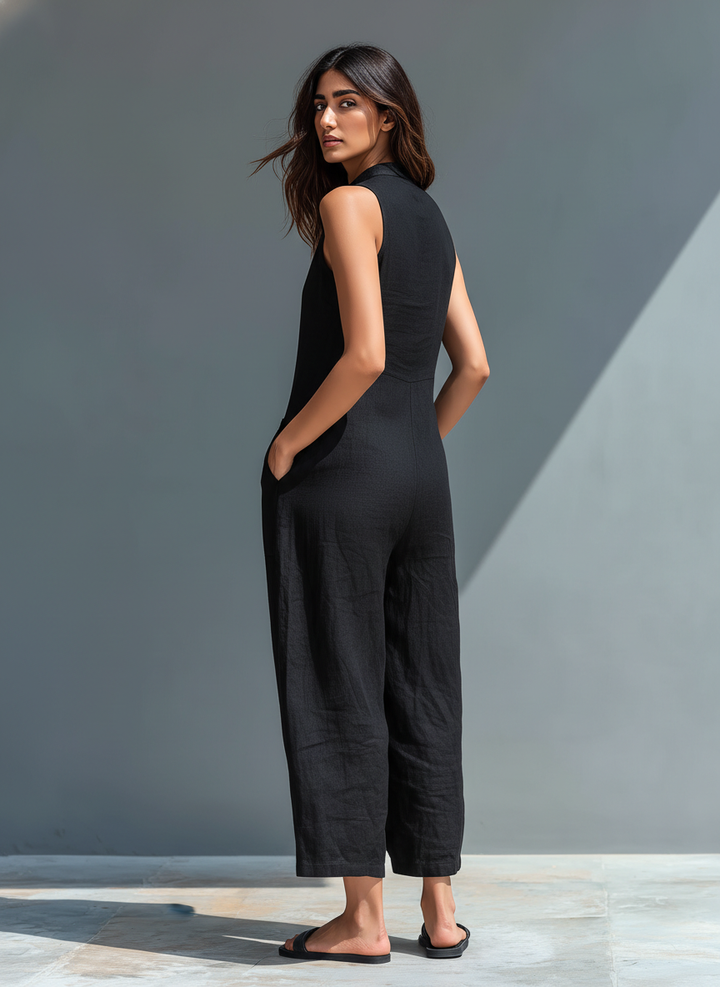 Fashionable women's sleeveless wide-leg jumpsuit. Relaxed fit for effortless casual style & summer comfort.