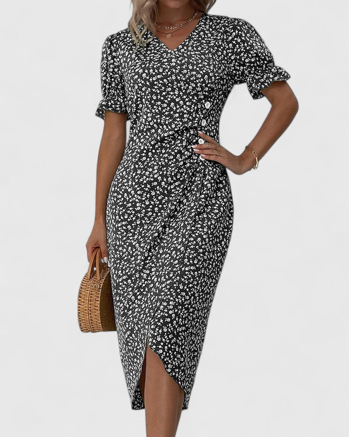 Women's comfortable summer day-to-evening maxi dress, stylish and flowy for any event.