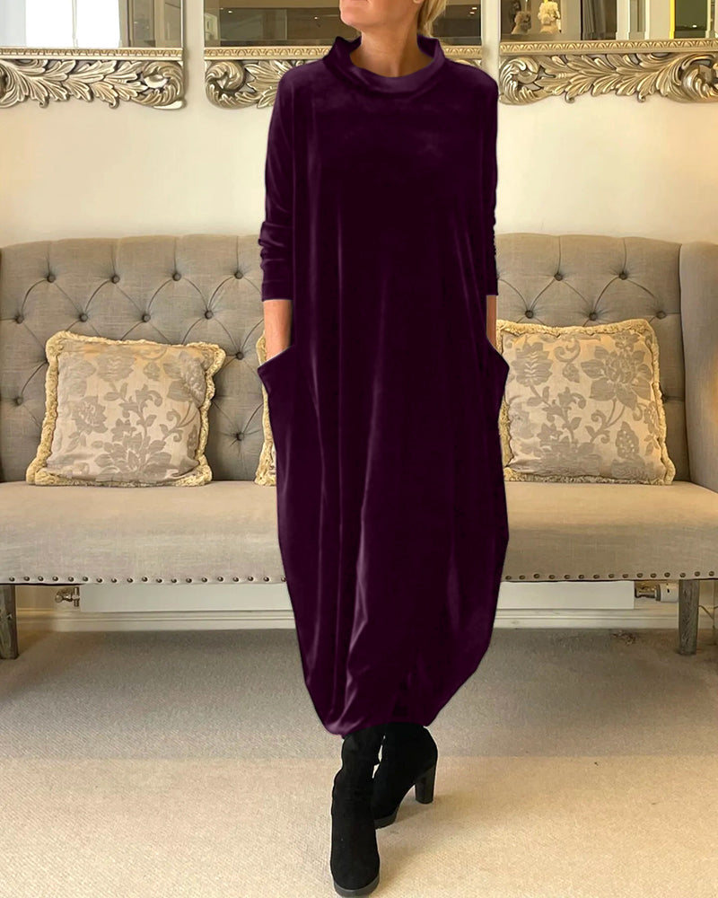 Women's party dress: elegant A-line style with practical pockets, ready for celebration.