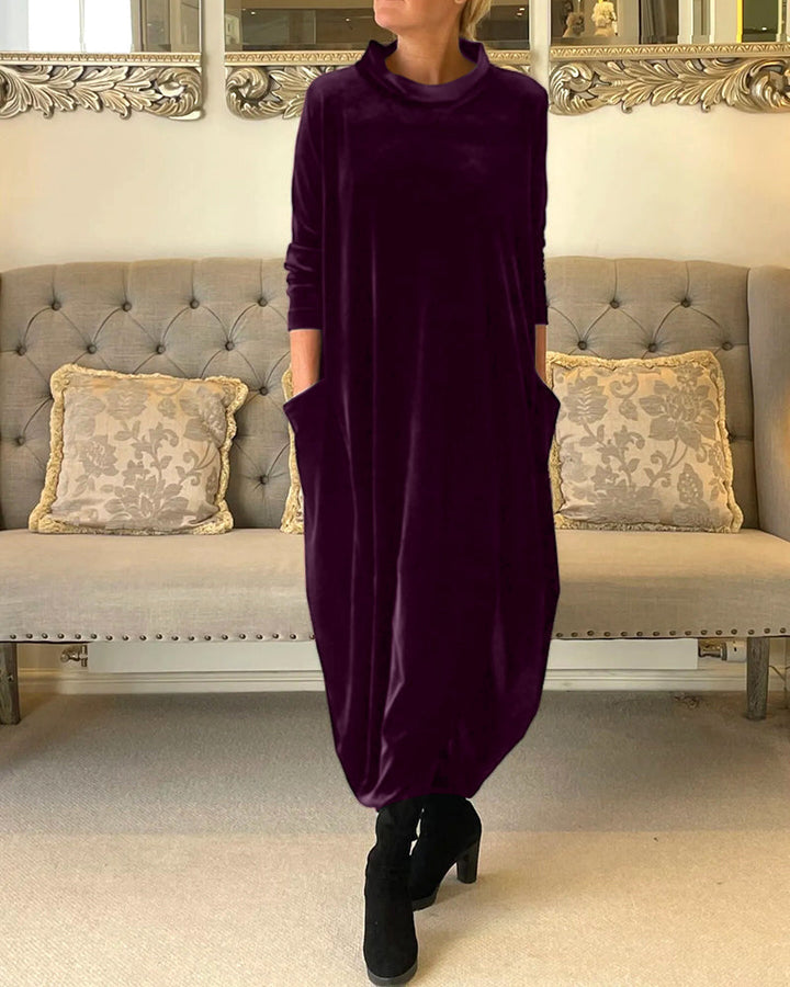 Women's party dress: elegant A-line style with practical pockets, ready for celebration.