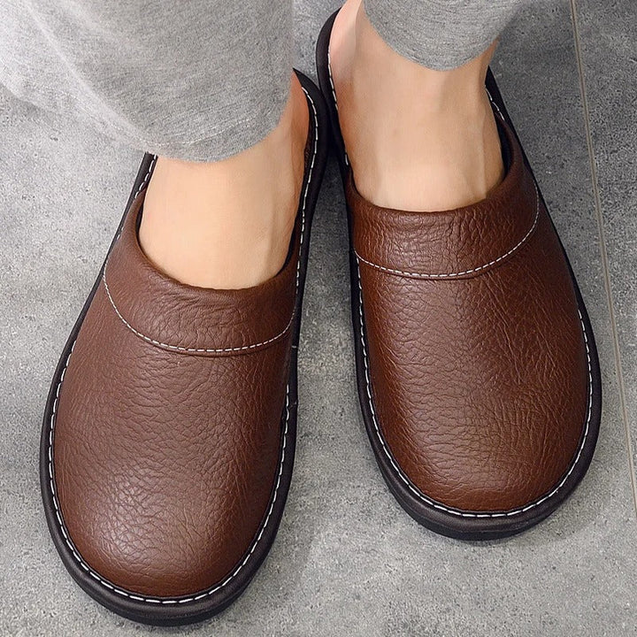 Women's casual leather slippers, designed for maximum comfort indoors.