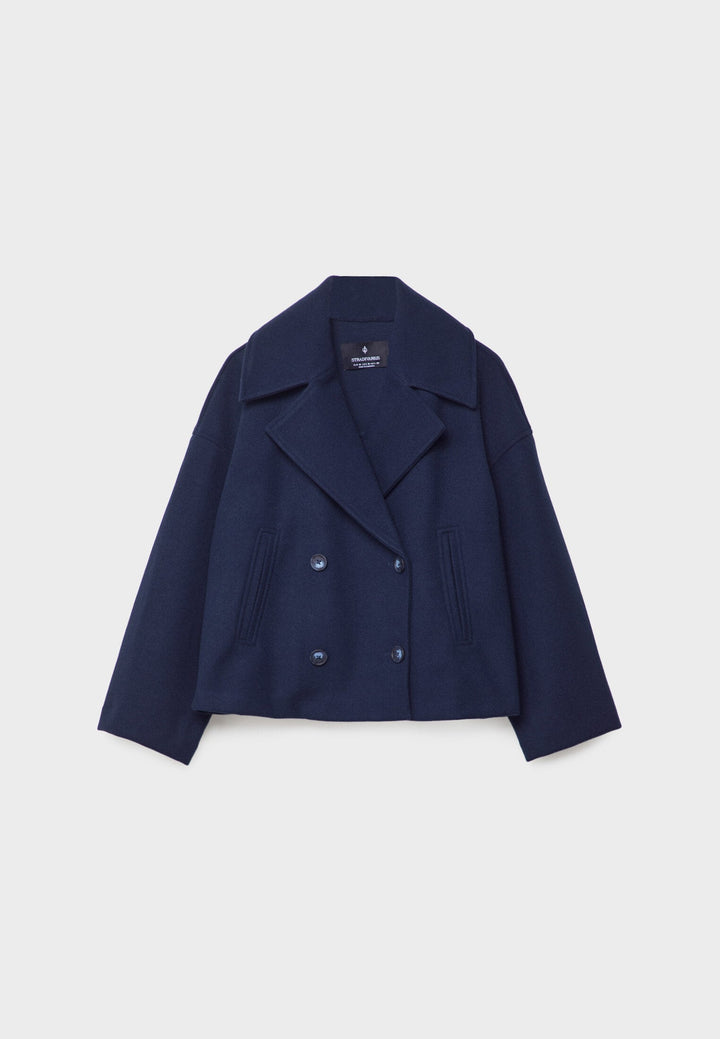 Lightweight and elegant women's fashion jacket for summer