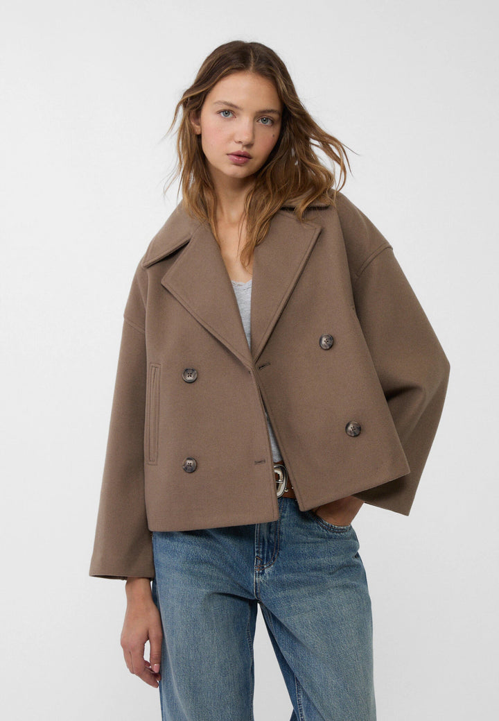 Chic lightweight jacket for women, ideal for summer fashion