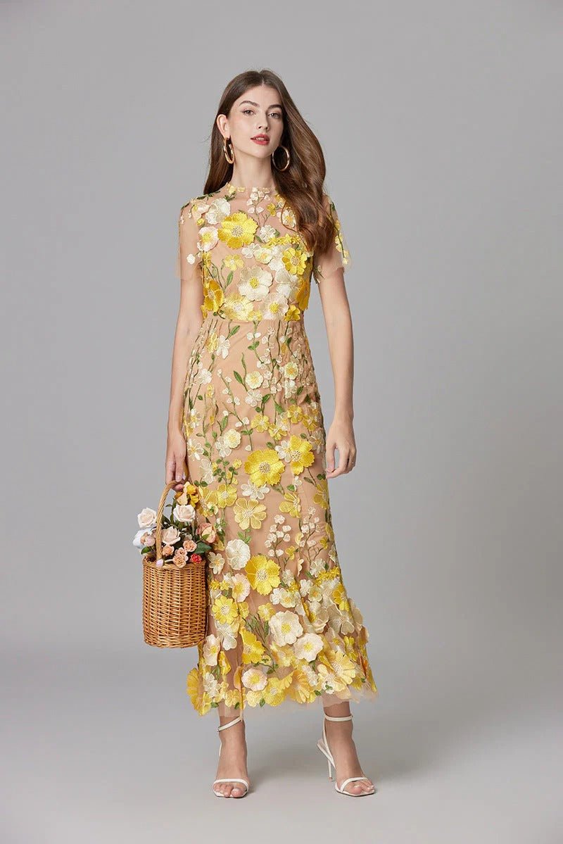 Elegant floral applique sleeveless maxi dress, a perfect blend of feminine style & comfort.