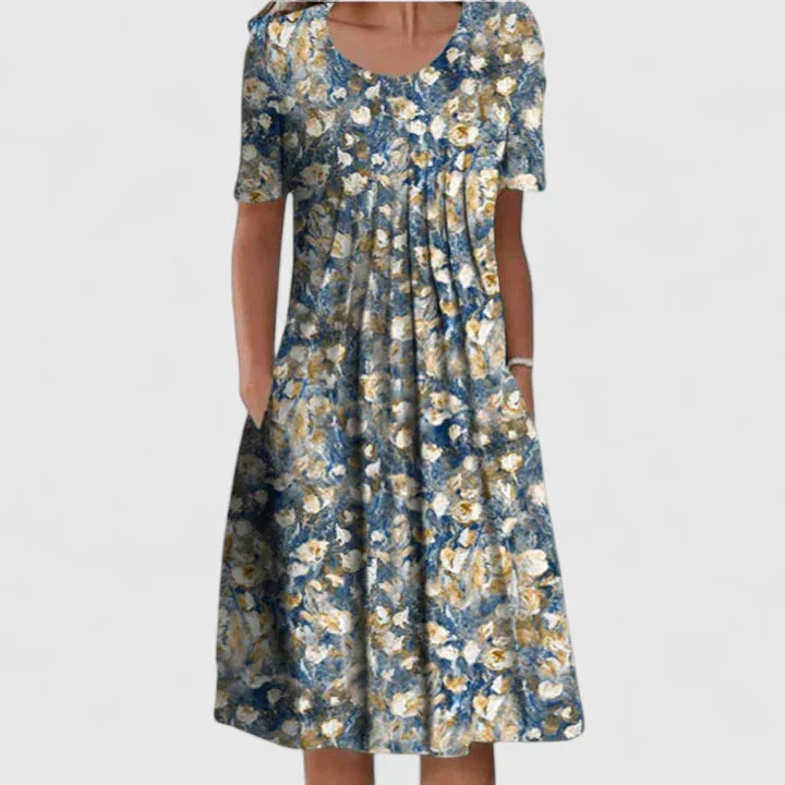 Feminine women's elegant floral dress with pockets; perfect for comfortable, versatile summer style.