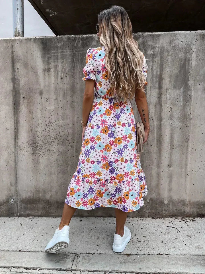 Women's lightweight floral vacation dress, a stylish and comfortable choice for summer.