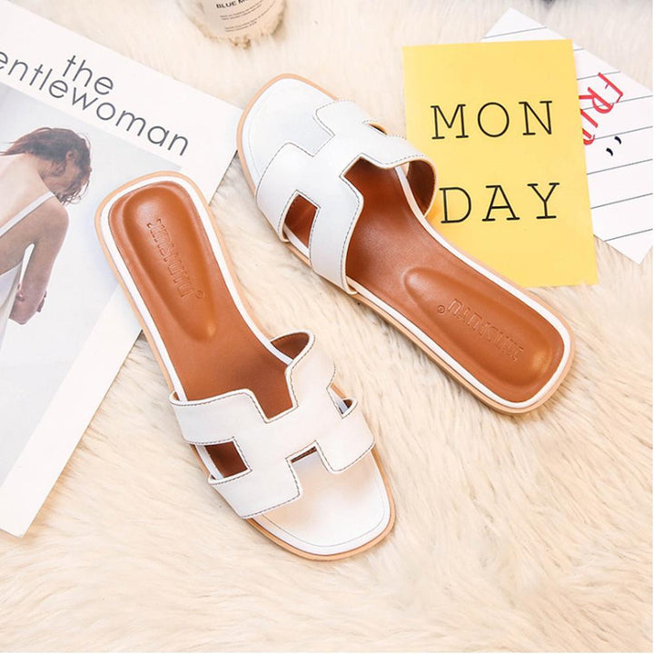 Comfortable women's H-profile sandals in chic vegan leather