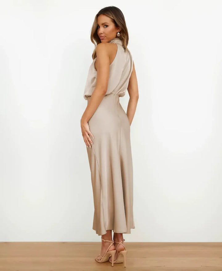 Elegant women's midi dress, high waist for a flattering summer look.