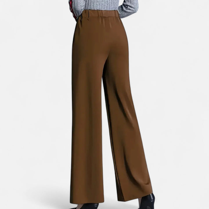 Versatile women's trousers: high-waist, wide-leg, perfect for elegant or smart casual outfits.