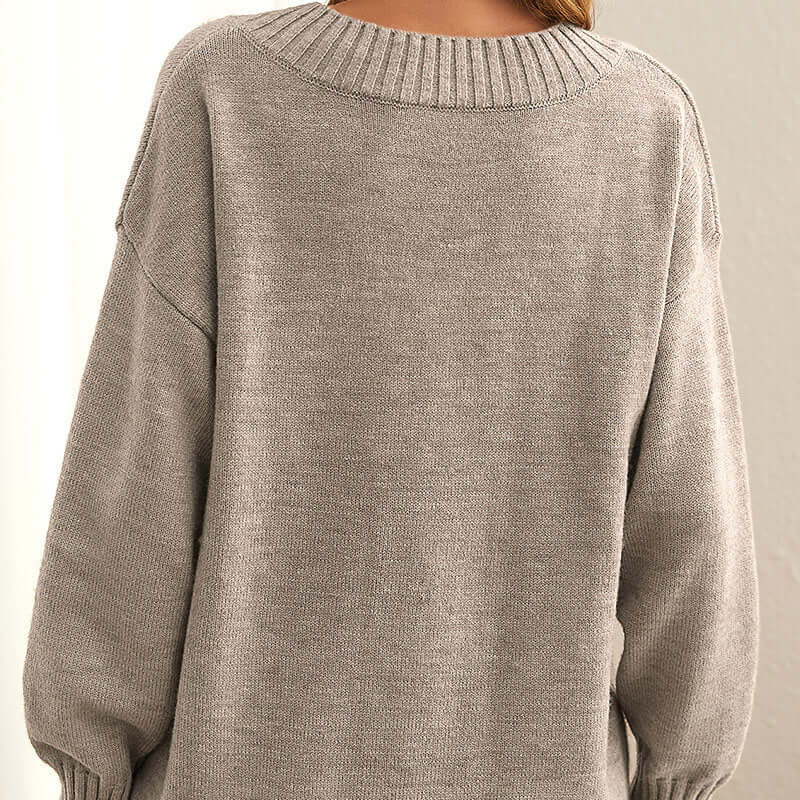 Stylish women's pullover, elegant knit, relaxed fit. Perfect versatile top for fall/winter.