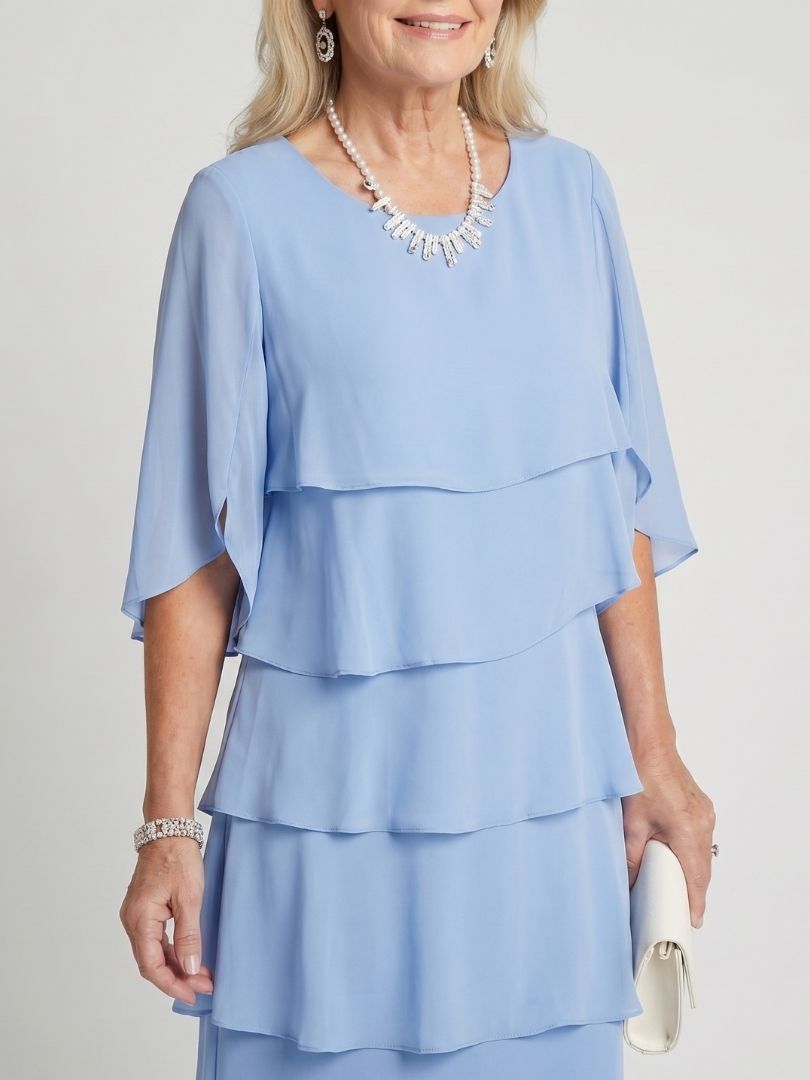 Women's short sleeve round neck midi dress, elegant layered design, versatile daily wear.