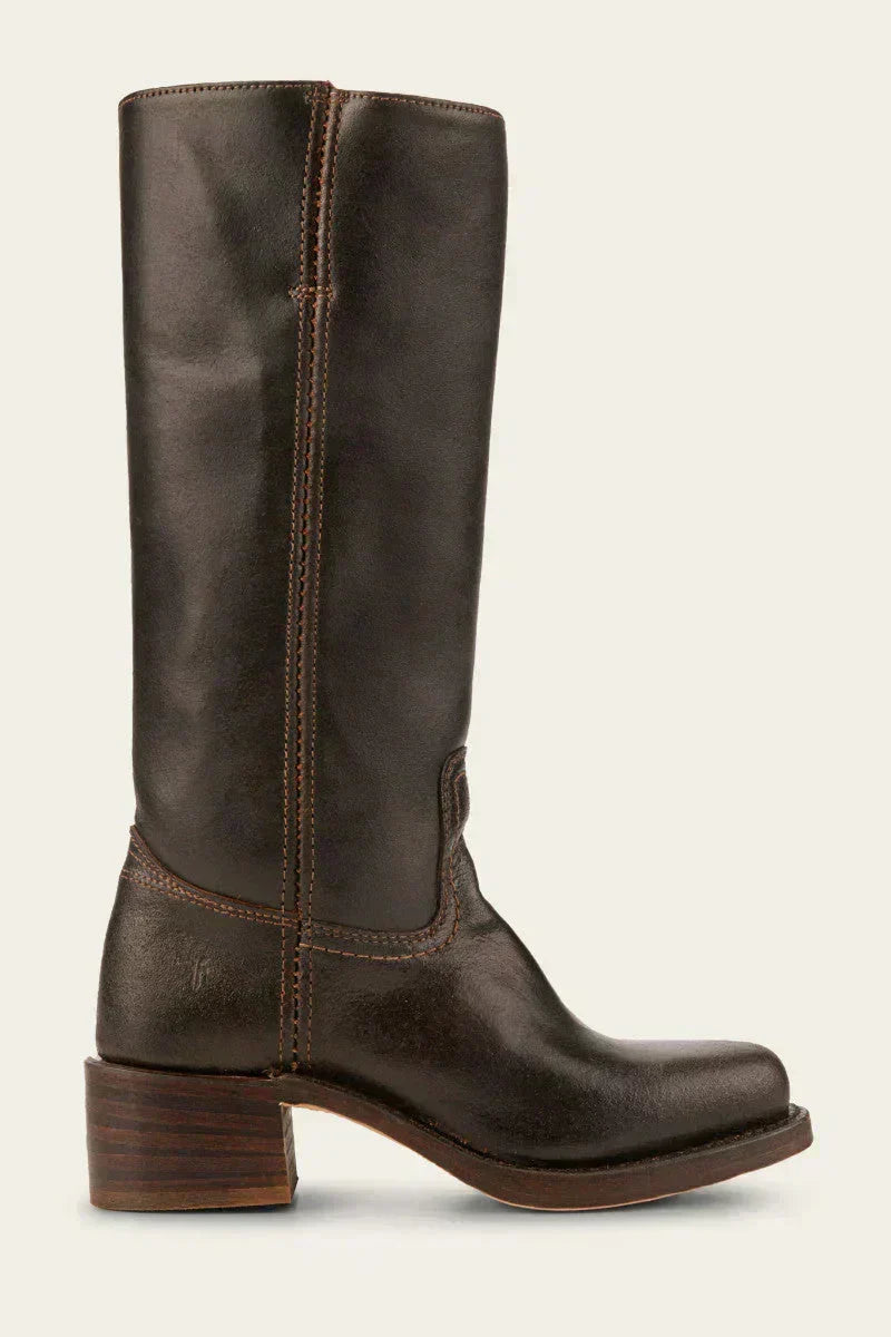 Versatile women's mid-calf boots, block heel, closed toe, suitable for various elegant styles.