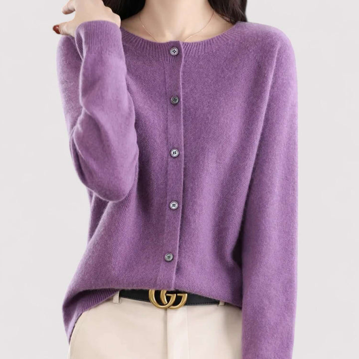 Elegant women's open-neck cardigan. Soft, comfortable knit sweater for versatile and fashionable wear.