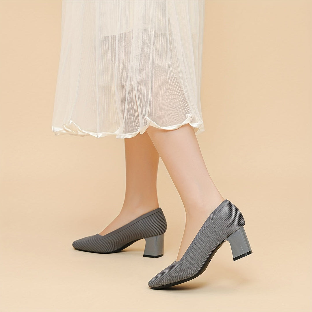 Women's cushioned daily heels, with stable orthopedic arch support for active days.