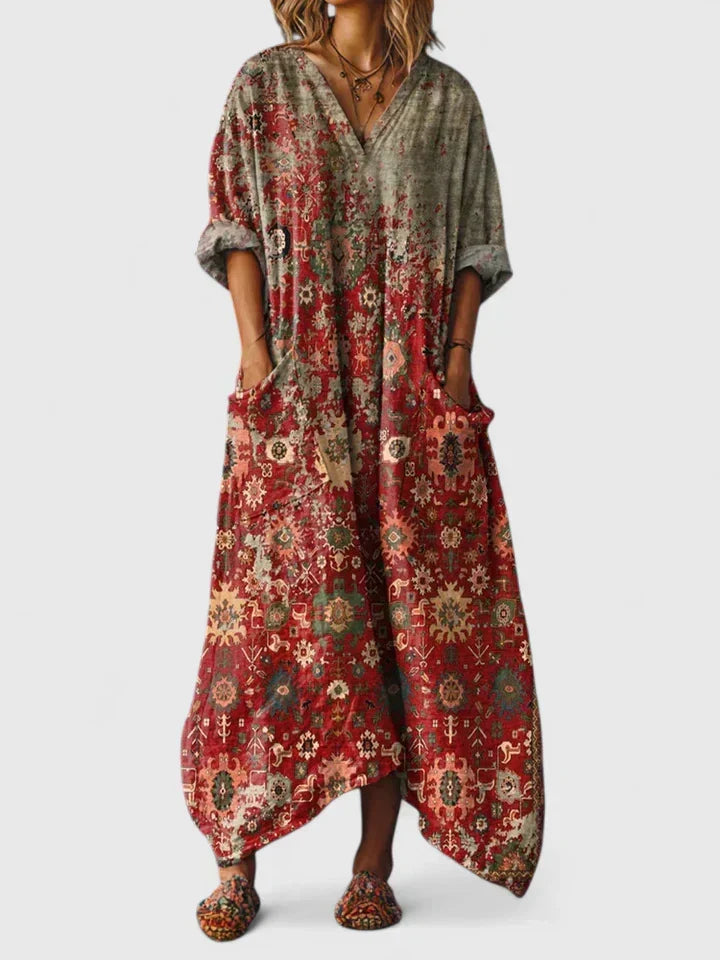 Comfortable women's elegant oversized dress featuring convenient pockets, perfect for a relaxed fit.