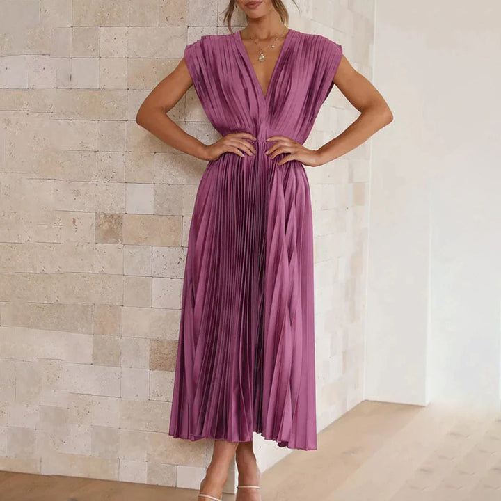 Stunning women's pleated maxi dress with V-neck, short sleeves, for evening elegance.
