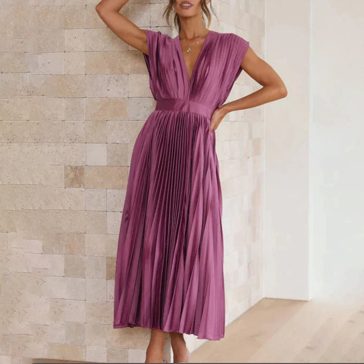 Chic women's V-neck pleated maxi dress, short sleeves, ideal for formal parties.