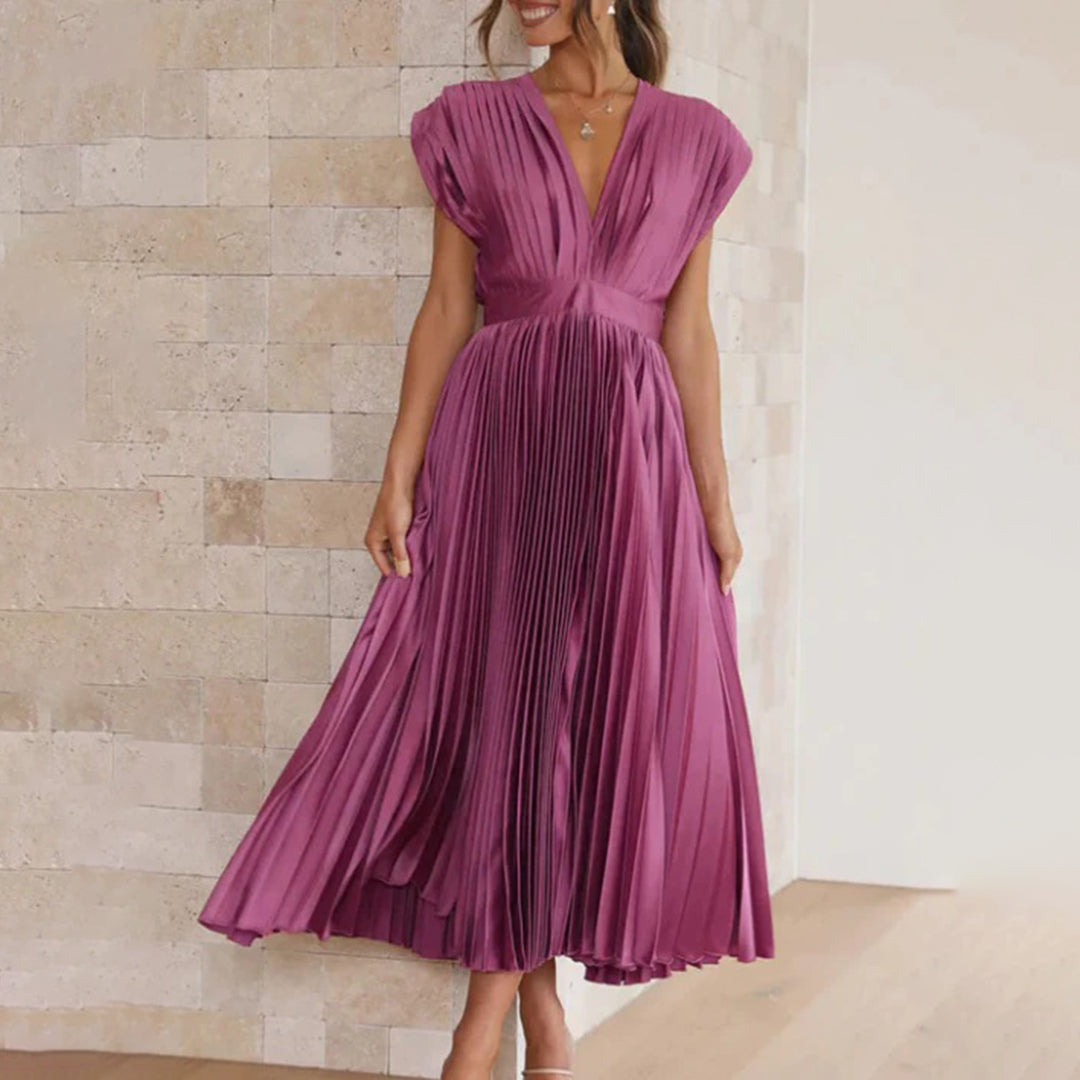 Sophisticated women's V-neck pleated maxi dress, ideal for wedding guests & evening occasions.