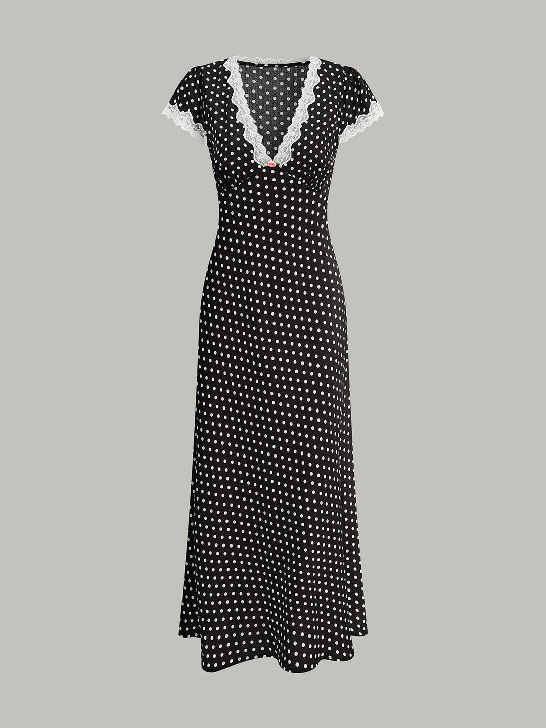Comfortable and fashionable women's summer polka dot V-neck maxi dress.