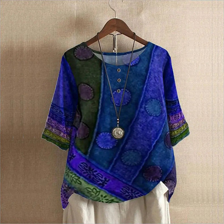 Plus size fashion: Stylish three-quarter sleeve top for daily wear.