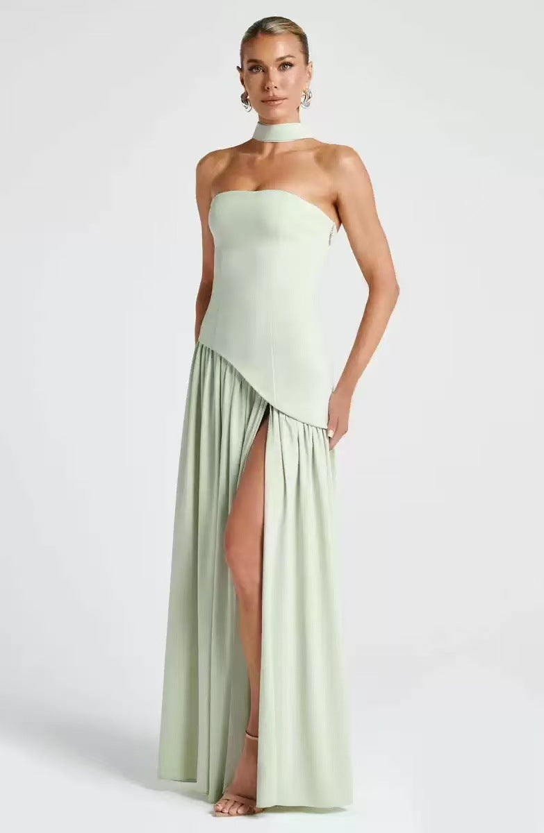 Elegant strapless long dress for women, designed with a chic leg split, suitable for formal dinners & galas.