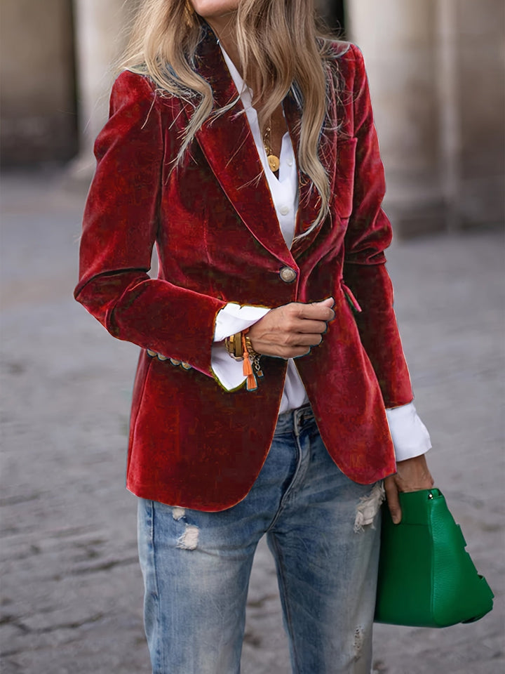 Chic women's tailored jacket, ideal for professional office attire or elegant versatile fashion.