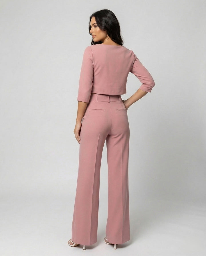 Versatile women's fashion: tailored pants set for work or casual autumn wear.