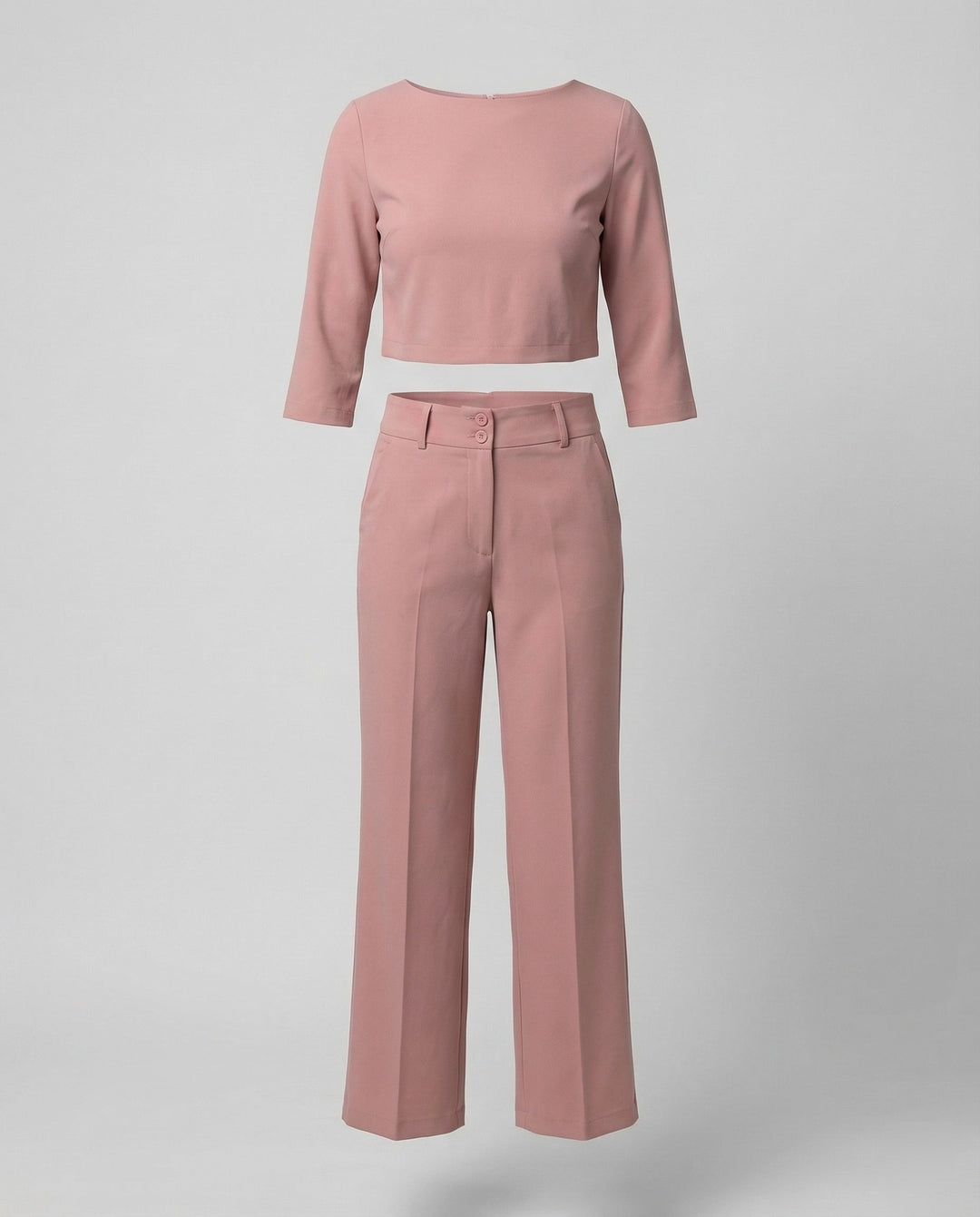 Stylish women's autumn wear, showcasing a sophisticated tailored pants ensemble.
