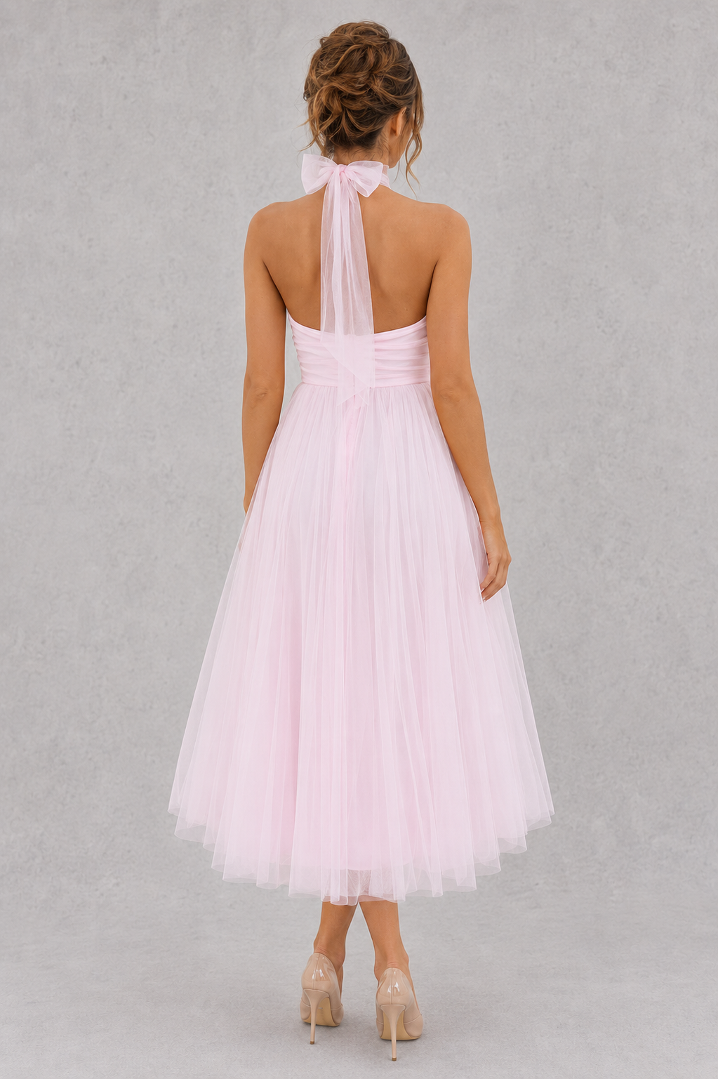 Enchanting women's midi dress with delicate tulle, perfect for evening wear & formal occasions.