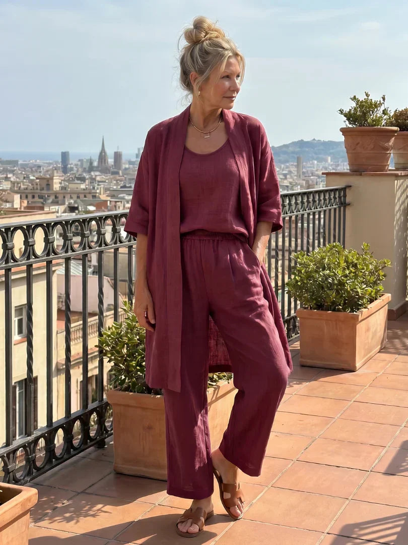 Stylish women's two-piece set, effortless chic for spring & summer.