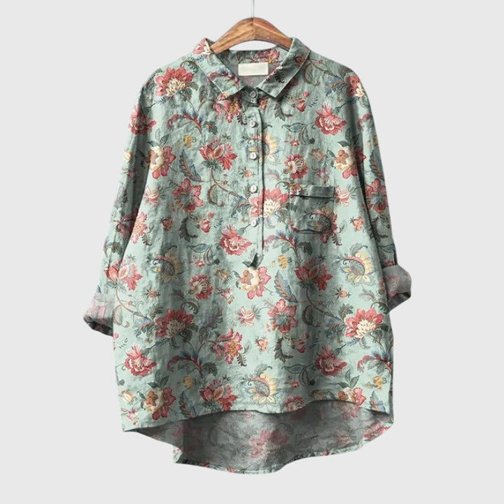 Women's Elly Blouse, an everyday wardrobe essential. Effortless style and comfort for any occasion.