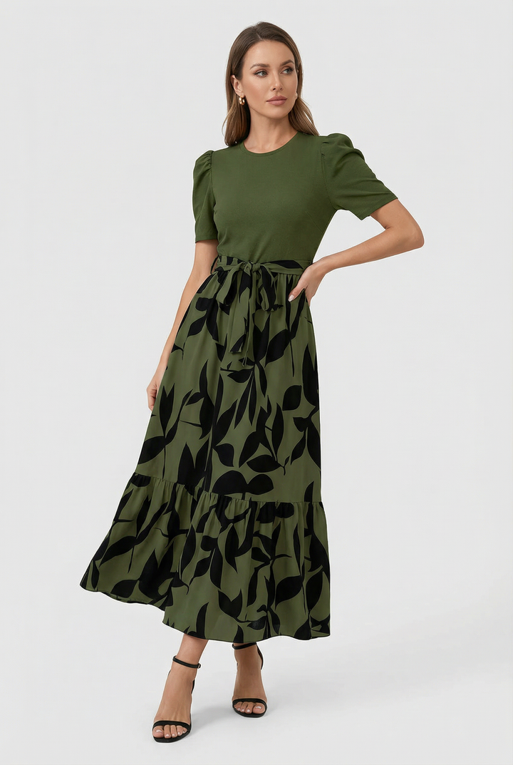 Summer party-ready women's a-line floral maxi dress with a beautiful print.