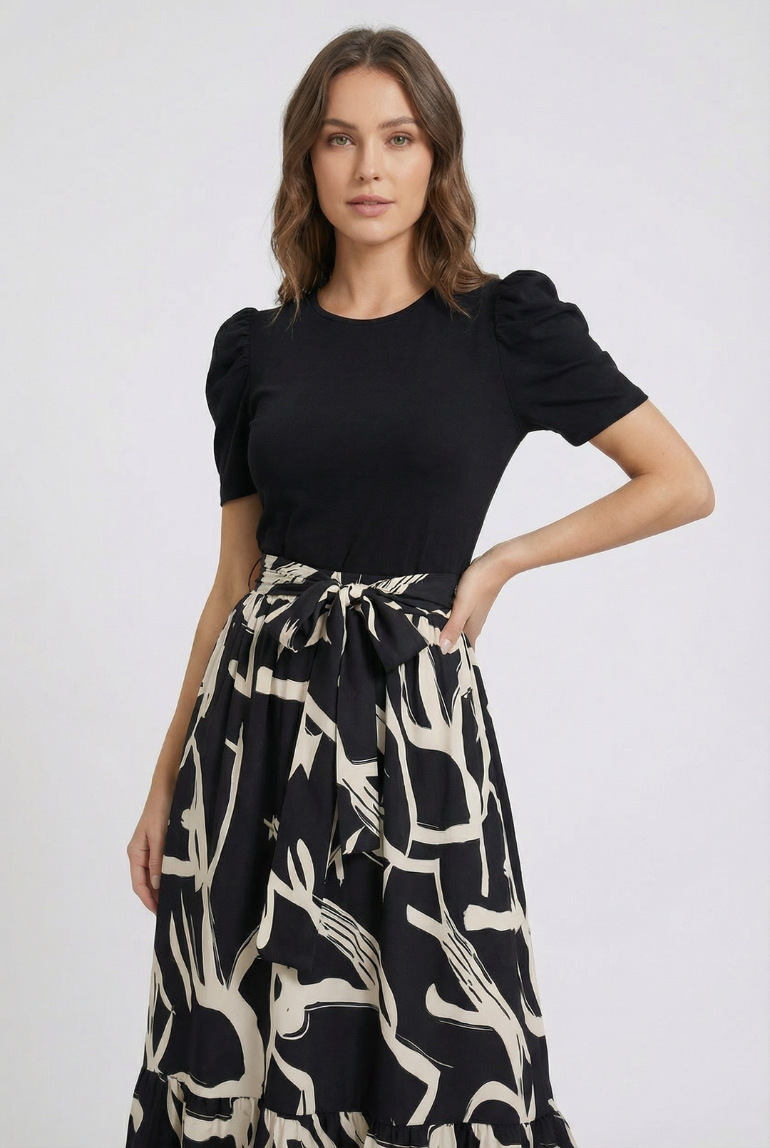 Versatile floral maxi dress for women, suitable for casual outings or parties.