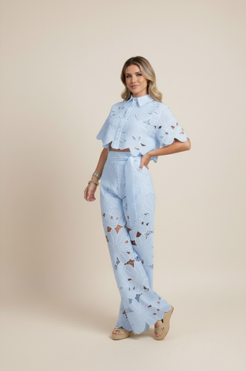Comfortable & stylish women's floral embroidered wide-leg two-piece set, ideal for relaxed summer days.