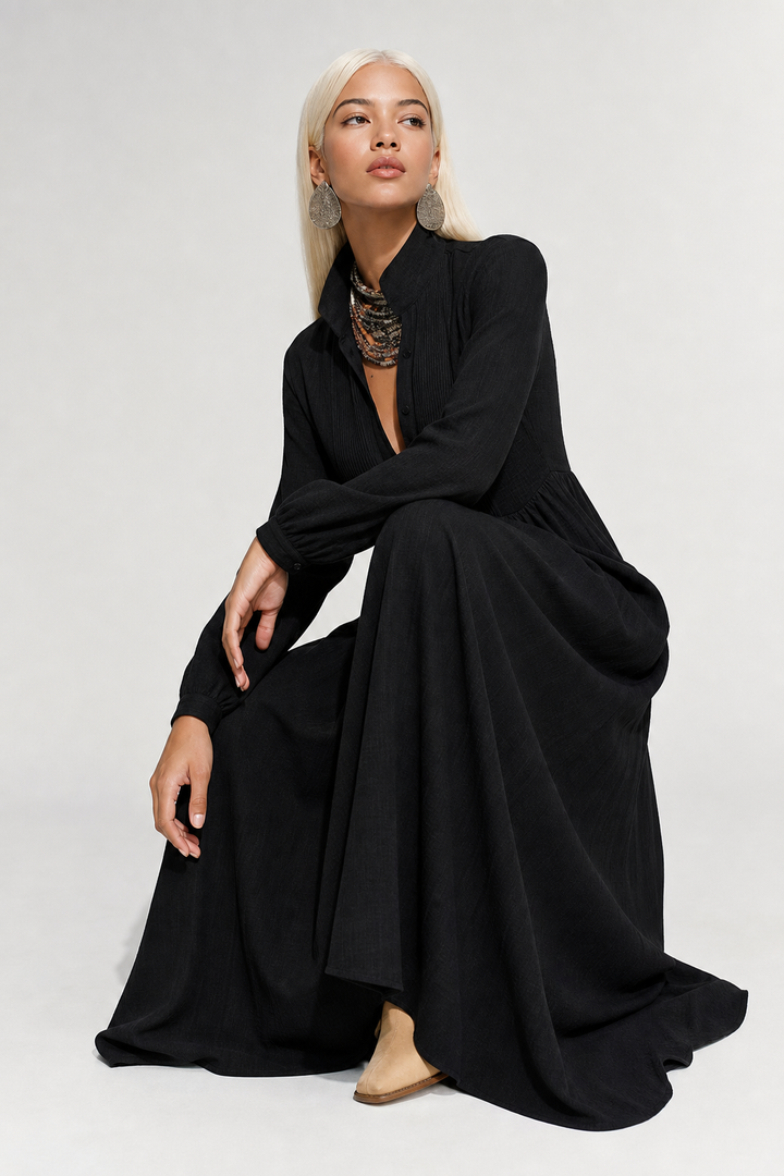 Elegant women's A-line maxi dress for casual wear, long sleeve, V-neck, and functional pockets included.