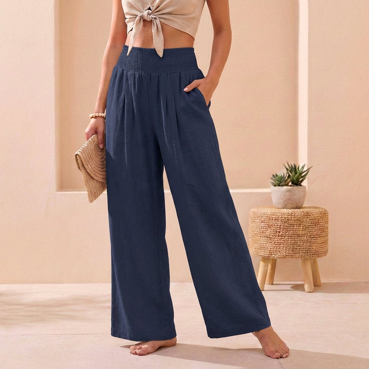 Versatile wide-leg pants for women, ideal for casual outings or relaxed evenings.