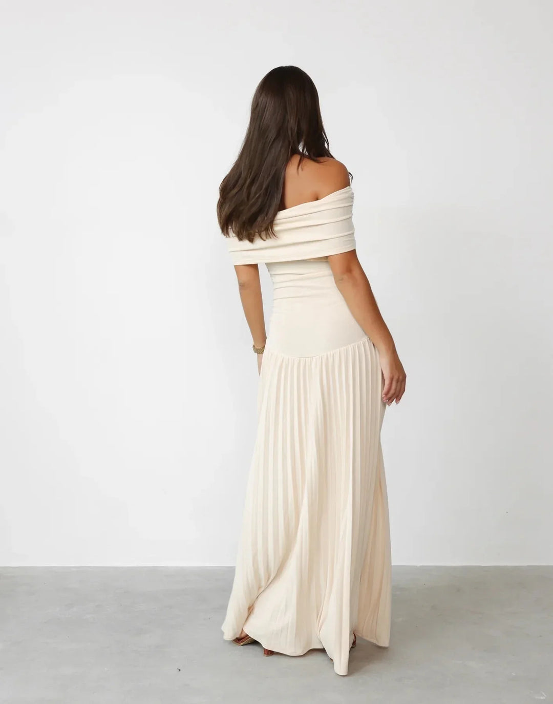Sky blue off-shoulder summer maxi dress, flowy and pleated.