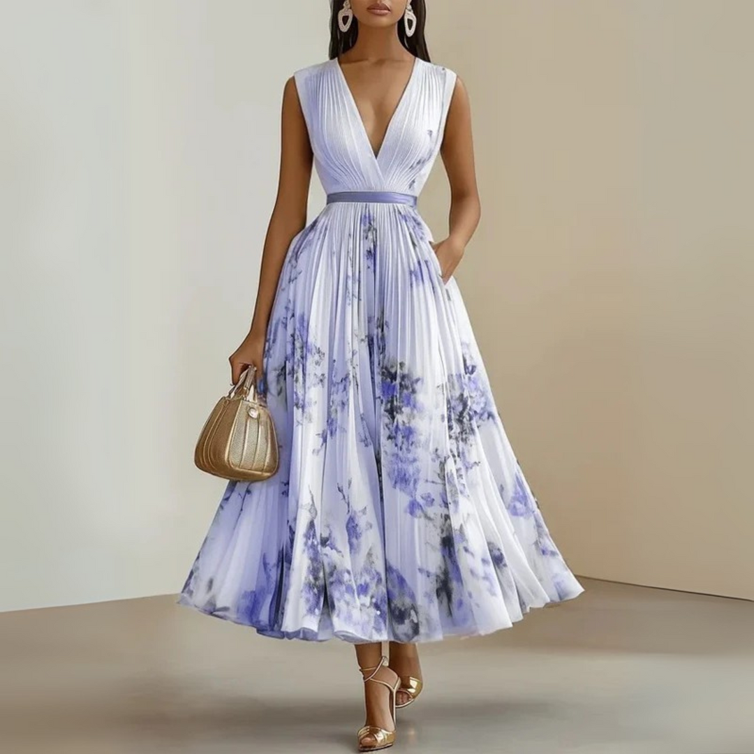 Comfortable & stylish women's flowy sleeveless summer maxi dress, versatile fashion.