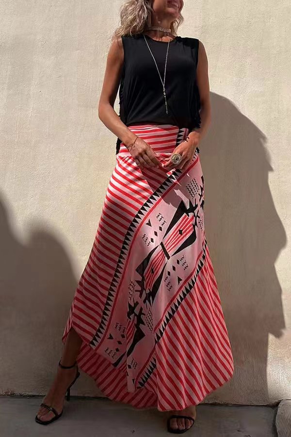 Versatile women's flowy tiered pleated skirt; a comfortable, stylish elastic waist maxi for any occasion.