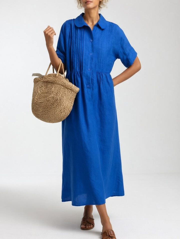 Long women's fluid shirt dress, comfortable & stylish for summer days.