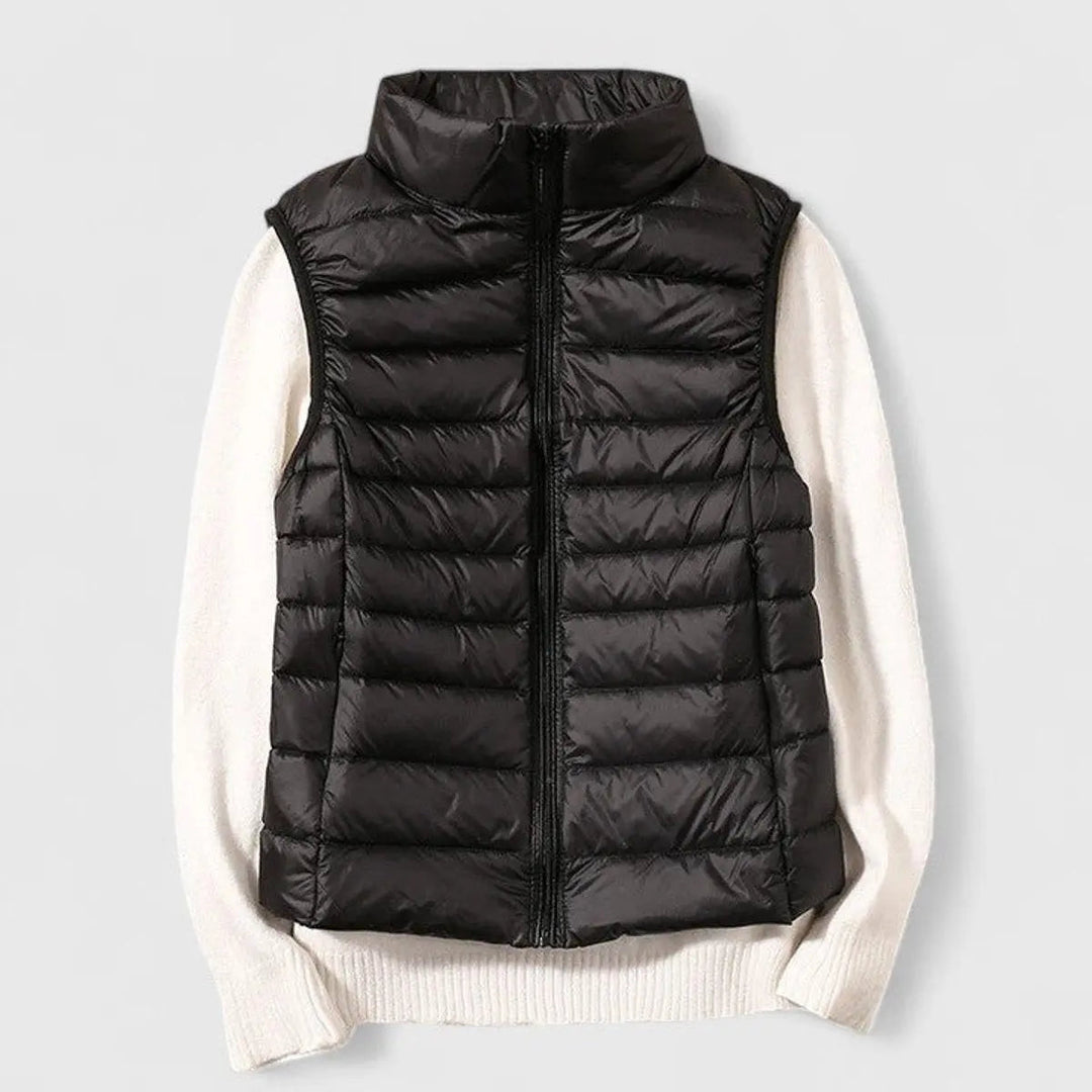 Stylish Grace women's gilet. This quilted puffer vest is perfect for transitional seasons.